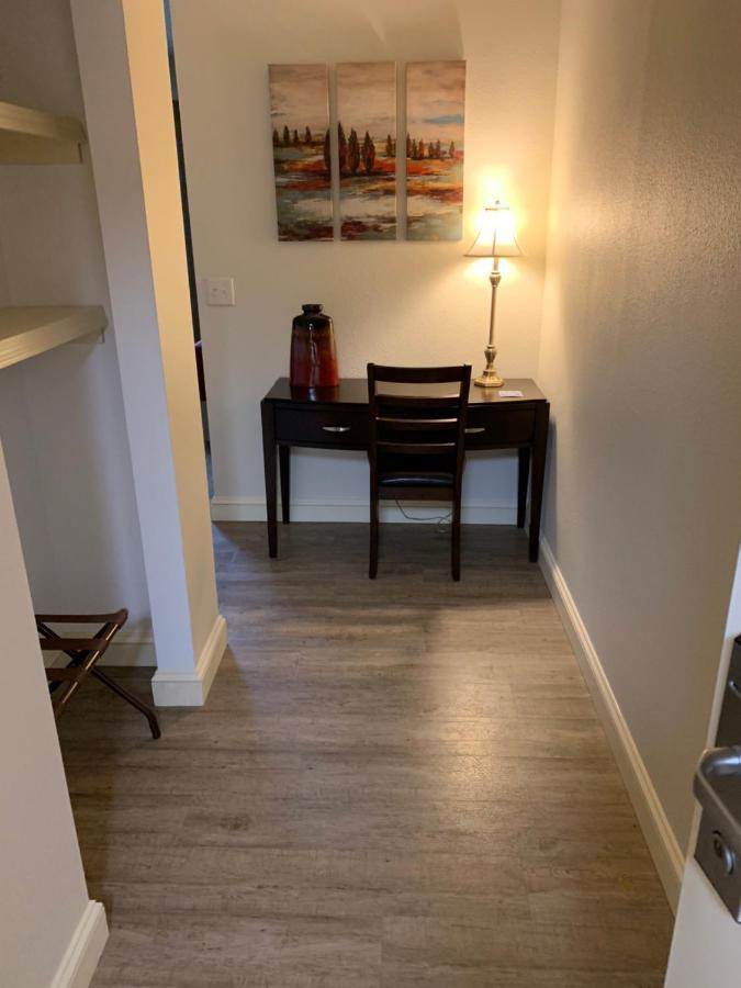 Mccoy'S Inn Ripley Экстерьер фото