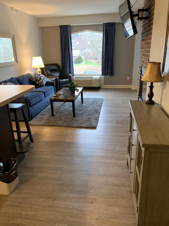 Mccoy'S Inn Ripley Экстерьер фото